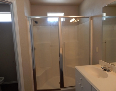 1027 Tennessee Trail - Photo Thumbnail 17