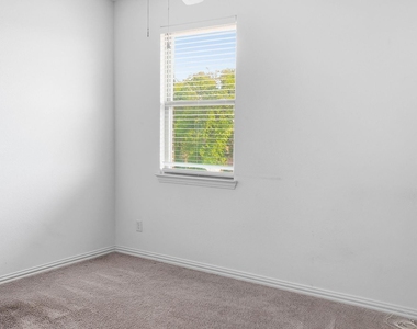 238 Woodson Street - Photo Thumbnail 11