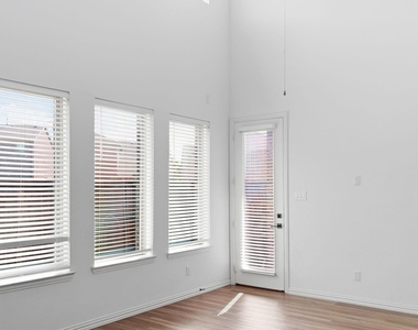 238 Woodson Street - Photo Thumbnail 4