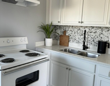 508 Ford Street - Photo Thumbnail 4