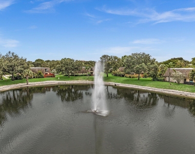 2909 Sw 22nd Circle - Photo Thumbnail 3