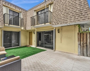 2909 Sw 22nd Circle - Photo Thumbnail 10