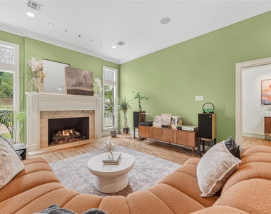 3201 Edward Drive - Photo Thumbnail 3
