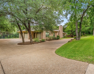 3201 Edward Drive - Photo Thumbnail 1