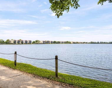 110 Lake Emerald Drive - Photo Thumbnail 59