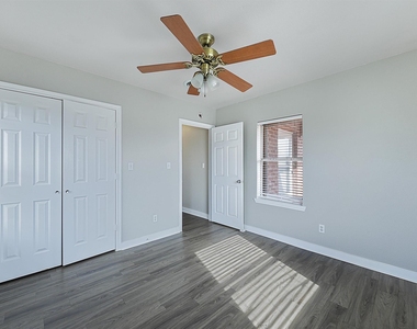 707 Doris Lane - Photo Thumbnail 17