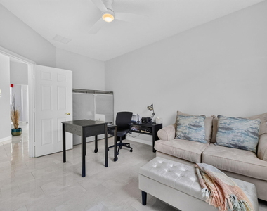 309 Nw Toscane Trail - Photo Thumbnail 19