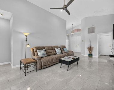 309 Nw Toscane Trail - Photo Thumbnail 8