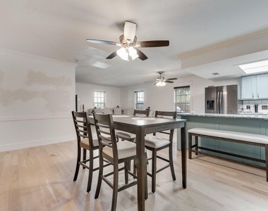 920 Meadowdale Drive - Photo Thumbnail 6