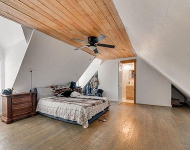 920 Meadowdale Drive - Photo Thumbnail 17