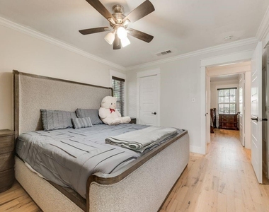 920 Meadowdale Drive - Photo Thumbnail 14