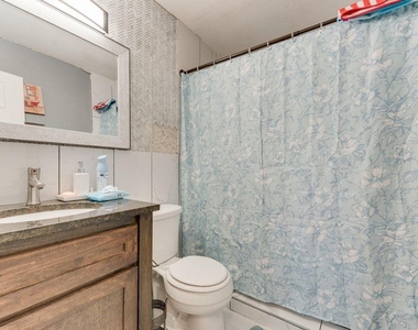 920 Meadowdale Drive - Photo Thumbnail 10