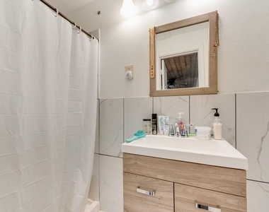 920 Meadowdale Drive - Photo Thumbnail 19