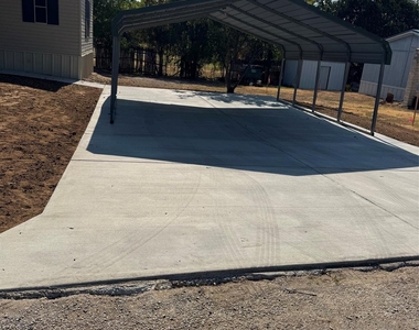 3510 Gerry Drive - Photo Thumbnail 2