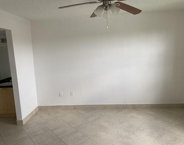 9938 Nob Hill Lane - Photo Thumbnail 3