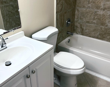 9938 Nob Hill Lane - Photo Thumbnail 20