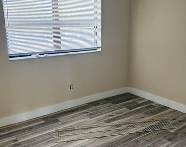 9891 Nob Hill Lane - Photo Thumbnail 22