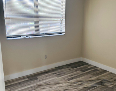 9891 Nob Hill Lane - Photo Thumbnail 21