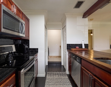 6535 Se Federal Highway - Photo Thumbnail 8