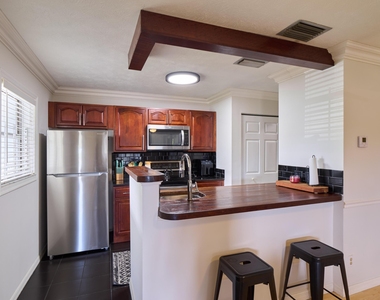6535 Se Federal Highway - Photo Thumbnail 7