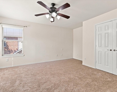 2929 Muirfield Drive - Photo Thumbnail 12