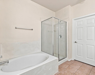 2929 Muirfield Drive - Photo Thumbnail 10