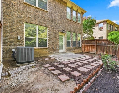 2929 Muirfield Drive - Photo Thumbnail 14