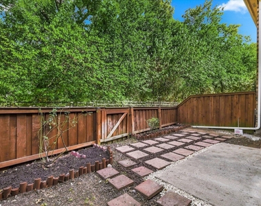 2929 Muirfield Drive - Photo Thumbnail 15