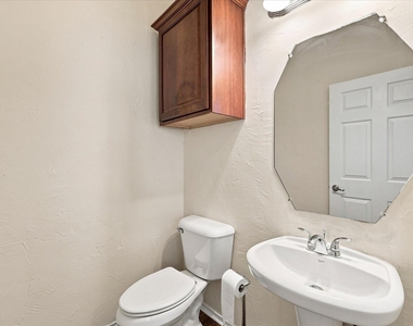 2929 Muirfield Drive - Photo Thumbnail 9