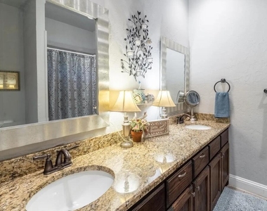 4812 Jefferson Street - Photo Thumbnail 8