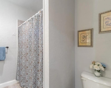 4812 Jefferson Street - Photo Thumbnail 9