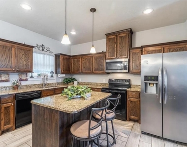 4812 Jefferson Street - Photo Thumbnail 4