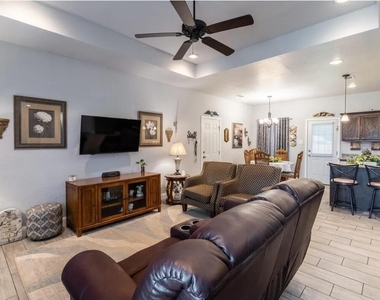 4812 Jefferson Street - Photo Thumbnail 6