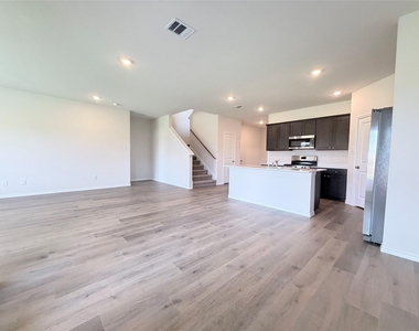 1101 Overhill Road - Photo Thumbnail 5