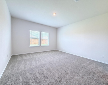 1101 Overhill Road - Photo Thumbnail 12