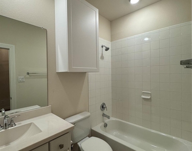 504 Evergreen Road - Photo Thumbnail 18