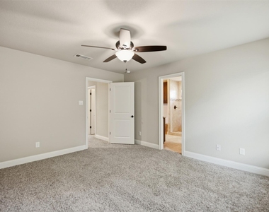 809 Jameson Street - Photo Thumbnail 10