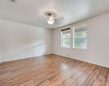 13072 Sewanee Drive - Photo Thumbnail 4