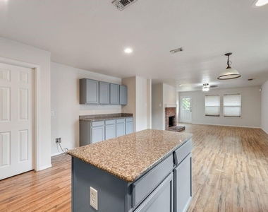 13072 Sewanee Drive - Photo Thumbnail 9