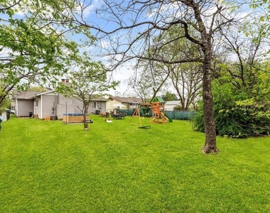 1110 Park Street - Photo Thumbnail 9