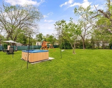 1110 Park Street - Photo Thumbnail 26