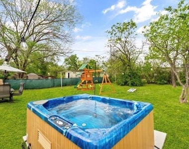 1110 Park Street - Photo Thumbnail 27