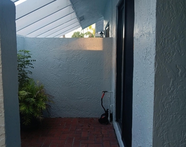 10953 Hidden Lake Place - Photo Thumbnail 3