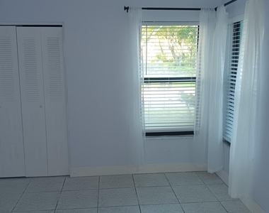 10953 Hidden Lake Place - Photo Thumbnail 20