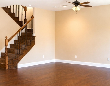 606 Seneca Boulevard - Photo Thumbnail 5