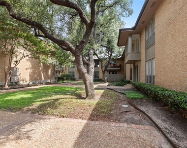 10727 Villager Road - Photo Thumbnail 2