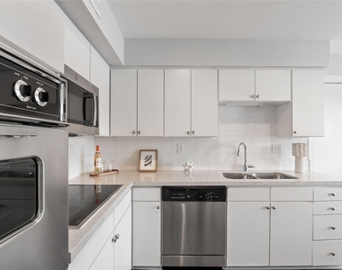 10727 Villager Road - Photo Thumbnail 12
