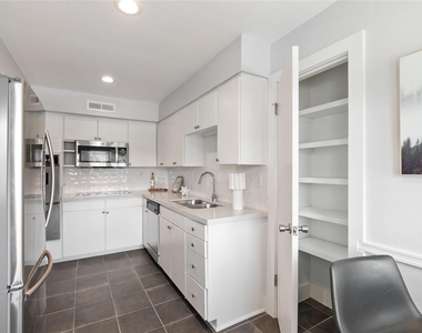 10727 Villager Road - Photo Thumbnail 17