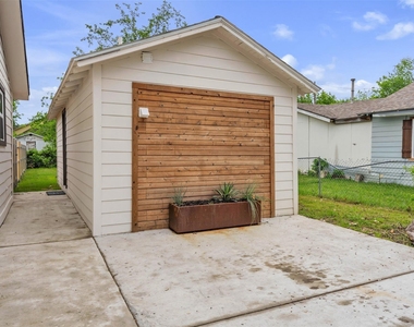 601 Pearson Avenue - Photo Thumbnail 1