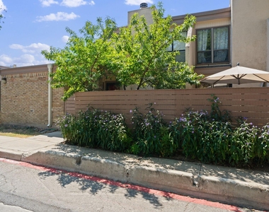 3121 Park Lane - Photo Thumbnail 1